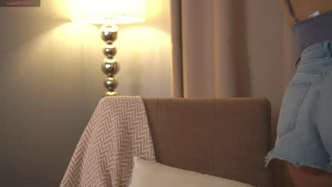 Snapshot of lunea_evienne_ chatting on 05.21.26 Evi online show from 05.21.26