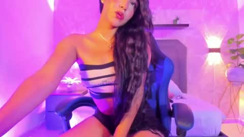 L U N A  online show from 05.20.26