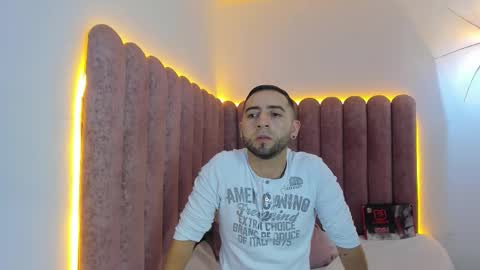 Snapshot of lushian_luna chatting on 02.12.26 Lushian And Luna online show from 02.12.26