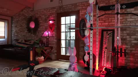 SHOWS ALL MONDAY WEDNESDAYFRIDAYSATURDAY  IN THE MORNING online show from 04.07.26