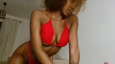 Karly    follow for next broadcast updates kisses online show from 01.04.25