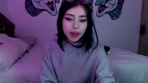 Valerie  April   online show from 12.03.24