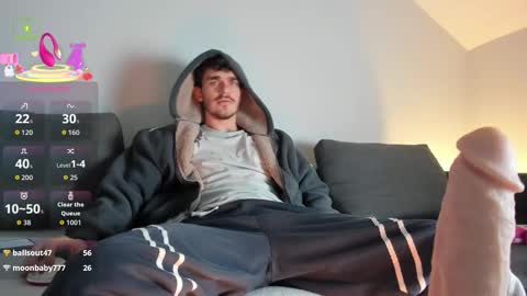 Snapshot of lustfullooking chatting on 11.12.25 lustfullooking online show from 11.12.25