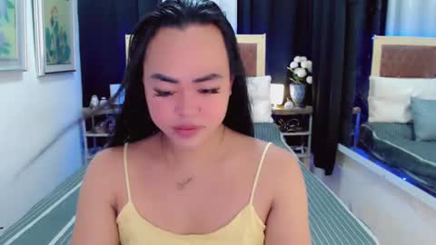 Snapshot of lustfuloffendertrina chatting on 01.24.25 Trina online show from 01.24.25