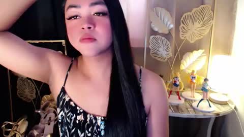 Snapshot of lustfuloffendertrina chatting on 04.21.26 Trina online show from 04.21.26