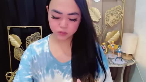 Snapshot of lustfuloffendertrina chatting on 04.22.26 Trina online show from 04.22.26