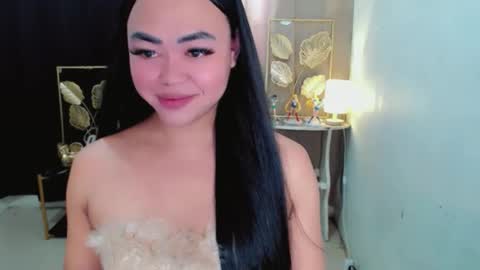 Snapshot of lustfuloffendertrina chatting on 04.30.26 Trina online show from 04.30.26