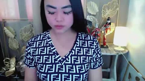 Snapshot of lustfuloffendertrina chatting on 05.18.26 Trina online show from 05.18.26
