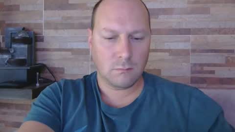 Snapshot of lustonfan chatting on 05.15.26 lustonfan online show from 05.15.26