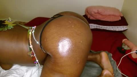 lustrous-choco online show from 02.18.26