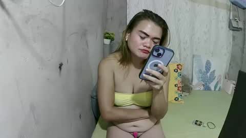 Snapshot of lusty_babe25 chatting on 03.15.26 Flora Mae online show from 03.15.26