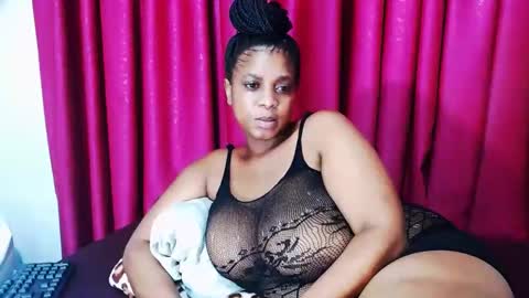 Snapshot of lustydesirex chatting on 12.24.24 lustydesirex online show from 12.24.24