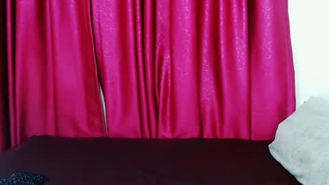 Snapshot of lustydesirex chatting on 02.10.25 lustydesirex online show from 02.10.25