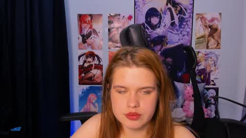 Snapshot of lusy_puff chatting on 12.10.24 lusy_puff online show from 12.10.24