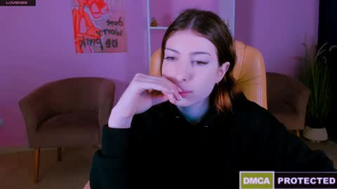 Snapshot of lusy_puff chatting on 12.16.24 lusy_puff online show from 12.16.24