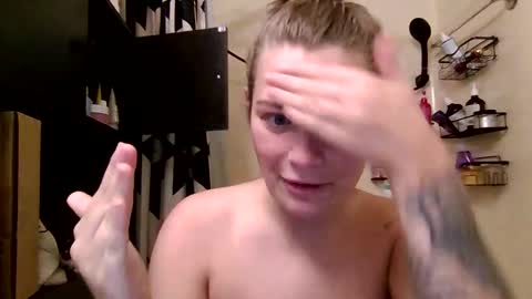 Luucy Lane online show from 04.20.26