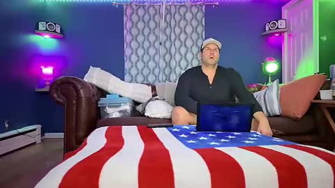 luv2watch1980 online show from 11.12.25