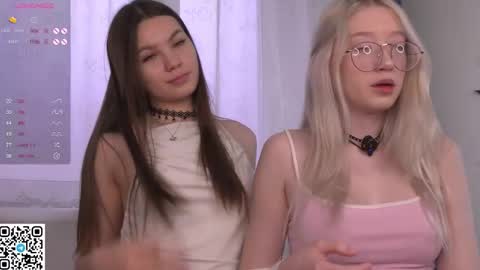 Snapshot of luv_jane chatting on 11.10.25 online show from 11.10.25