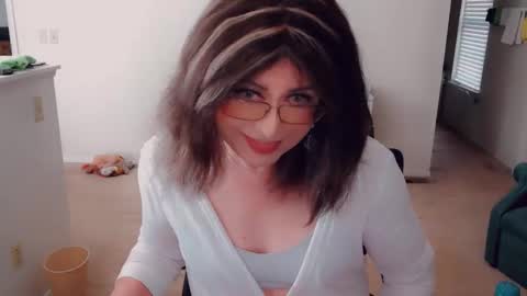 Britney online show from 10.24.25