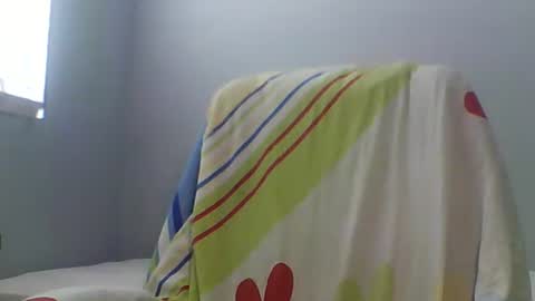 Bee Bee online show from 03.08.26