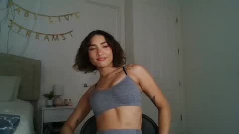 Liv 3 online show from 12.17.25