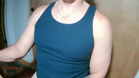 Snapshot of luvzjerkingoff chatting on 01.06.25 luvzjerkingoff online show from 01.06.25