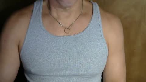 Snapshot of luvzjerkingoff chatting on 01.13.25 luvzjerkingoff online show from 01.13.25