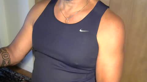 Snapshot of luvzjerkingoff chatting on 10.24.25 luvzjerkingoff online show from 10.24.25