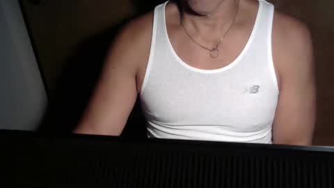 Snapshot of luvzjerkingoff chatting on 11.19.25 luvzjerkingoff online show from 11.19.25