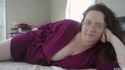 Lux anne online show from 04.24.26