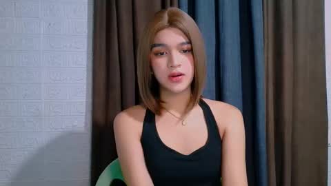 queen lux online show from 03.06.26