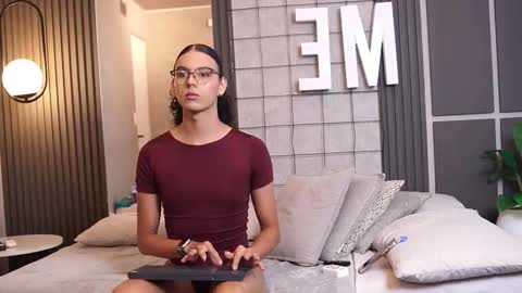 Snapshot of luxa_velvett chatting on 02.26.26 Luxa online show from 02.26.26