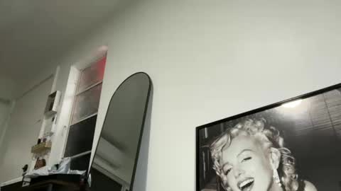 luxcher22 online show from 02.11.26