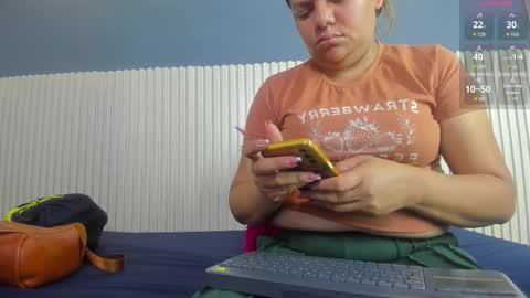 Snapshot of luxemilf chatting on 10.31.25 Luxe3 online show from 10.31.25