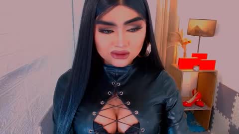 Sasha Blaire online show from 12.16.25