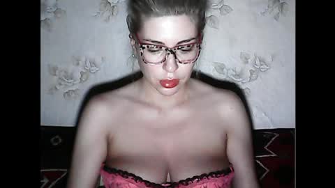 Snapshot of luxsonyastar chatting on 10.13.25 LuxSonyaStar online show from 10.13.25