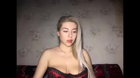 LuxSonyaStar online show from 02.14.26