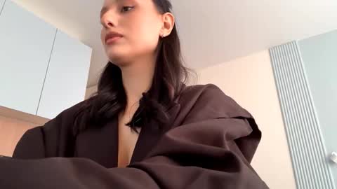 Snapshot of luxtemptress chatting on 03.15.26 Aria online show from 03.15.26