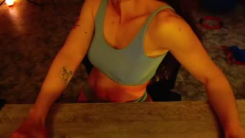 Snapshot of luxurydivine chatting on 06.11.26 Liss online show from 06.11.26