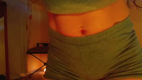 Snapshot of luxurydivine chatting on 07.06.26 Liss online show from 07.06.26
