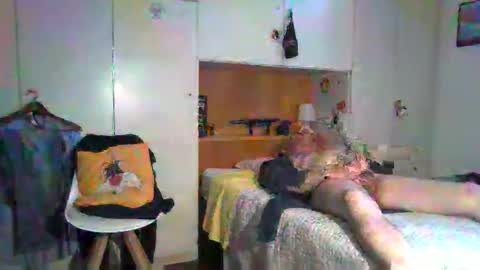 Snapshot of luxx72boy chatting on 05.02.26 luxx72boy online show from 05.02.26