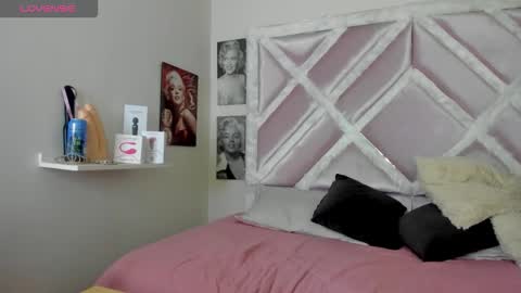 Snapshot of luxx_11 chatting on 02.24.26 Lux online show from 02.24.26