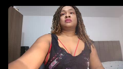 Snapshot of luxy_benet chatting on 06.03.26 Big Benet online show from 06.03.26