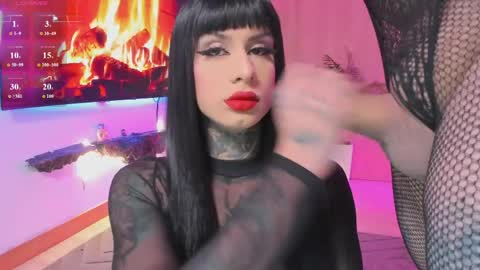 Snapshot of luxyshy chatting on 03.27.26 Lucy and Kristhy online show from 03.27.26