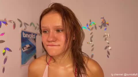 lxsundolyxl_ online show from 10.31.25