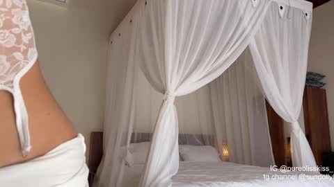 lxsundolyxl_ online show from 04.19.26