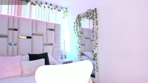 lya_brown online show from 11.11.25