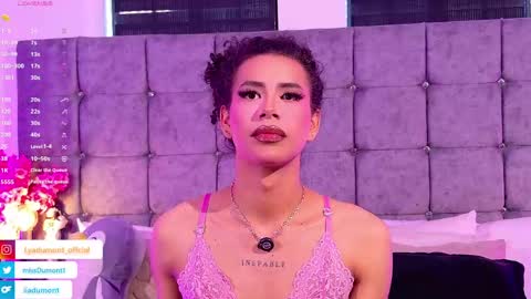 Snapshot of lyadumont chatting on 04.12.26 LYA online show from 04.12.26