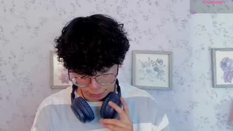 Snapshot of lyan_twink chatting on 06.13.26 Lyan online show from 06.13.26