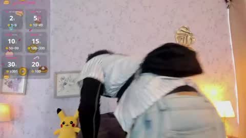 Snapshot of lyan_twink chatting on 07.17.26 Lyan online show from 07.17.26